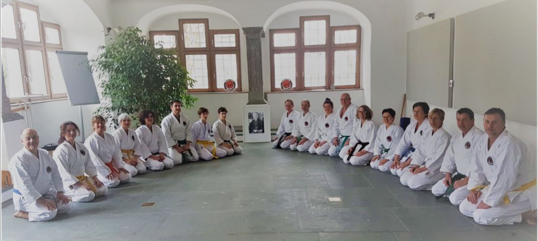 Teilnehmer des Karate-Lehrgangs im Kloster Heiligkreuztal von 7. bis 8. Februar 2019 im Kloster